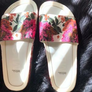 Melissa beach slides